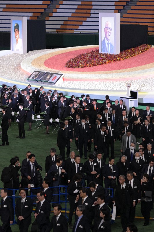 長嶋茂雄さんお別れ会 祭壇にはユニホームやバット [写真特集3/42