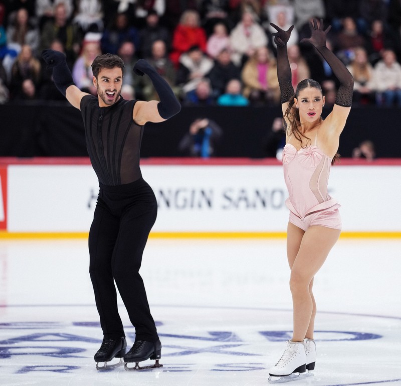 アイスダンスRDはフランスが首位 フィギュアGPフィンランド [写真特集1