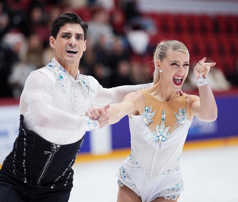 アイスダンスRDはフランスが首位 フィギュアGPフィンランド [写真特集1