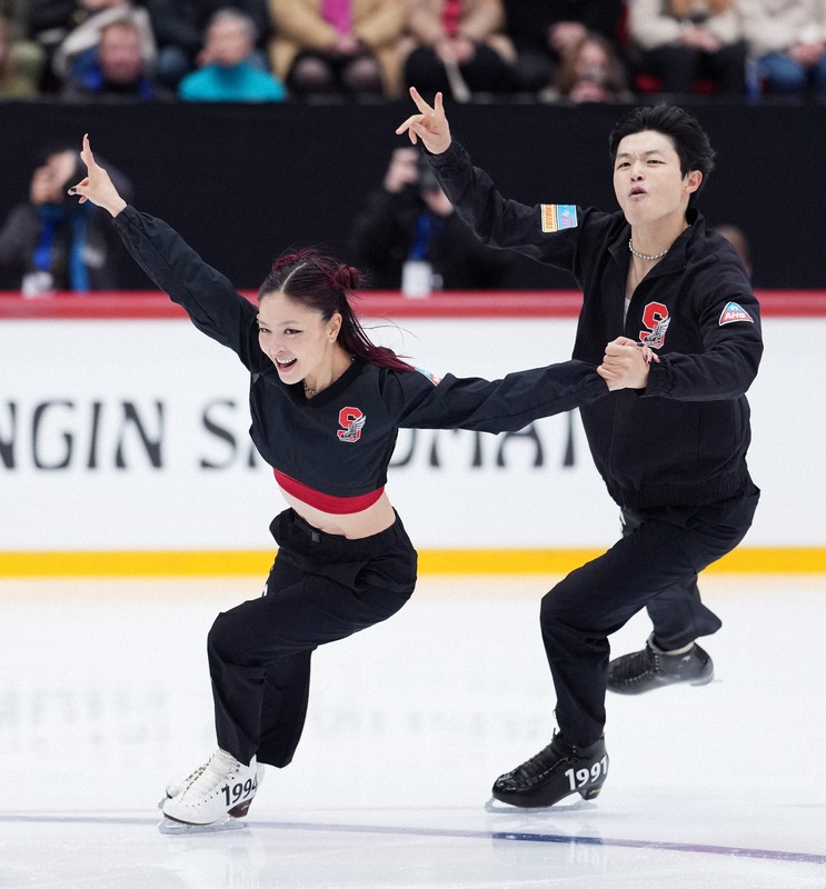 アイスダンスRDはフランスが首位 フィギュアGPフィンランド [写真特集1