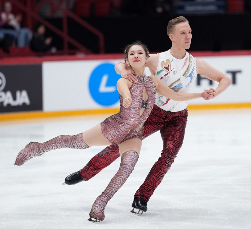 アイスダンスRDはフランスが首位 フィギュアGPフィンランド [写真特集1