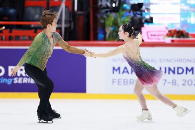 新品 フィギュアスケートファン通信5メディアックス Amazon.co.jp: フィギュアスケートファン通信23 (メディアックスMOOK