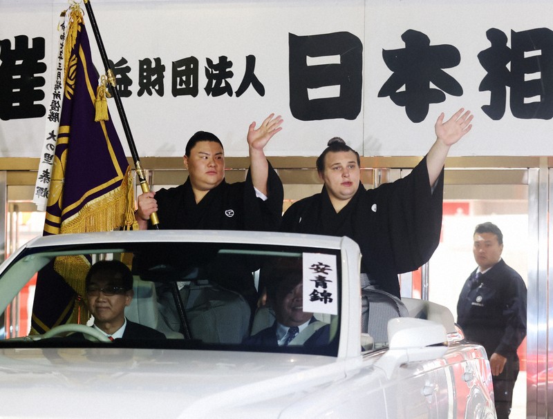 初優勝の安青錦「『おかげさまで』と伝えたい」 家族への感謝あふれ