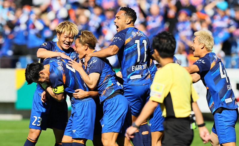サッカーJ2 長崎が2－1で水戸に勝利し昇格に王手 [写真特集1/11