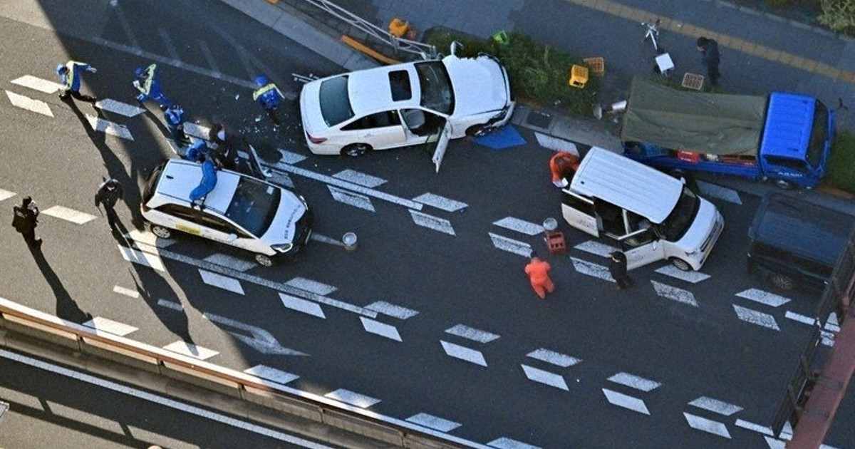 2 unresponsive, several injured as car rams into pedestrians in Tokyo