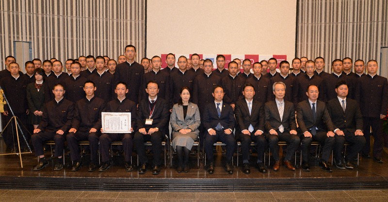 センバツ21世紀枠・都推薦校、桜美林に表彰状 「新たな高み目指して