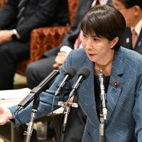 衆院予算委員会で国民民主党・田中健氏の質問に答弁する高市早苗首相＝国会内で2025年11月11日午後1時8分、平田明浩撮影