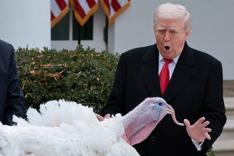 七面鳥にも恩赦 トランプ米大統領、感謝祭前の恒例行事に参加 | 毎日新聞