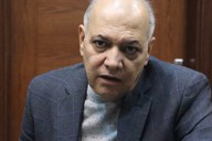 取材に応じるシリアのムハンマド・ジャラリ元首相＝ダマスカスで2025年11月25日午後5時58分、金子淳撮影