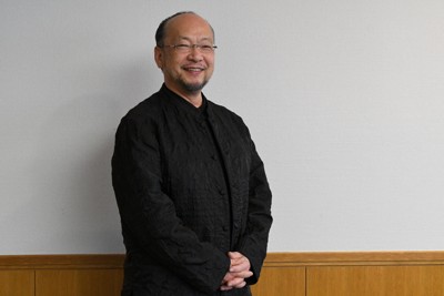 「当たり役」のカラフにも「毎回が挑戦」と語る福井敬さん＝大津市で2025年7月11日、最上聡撮影
