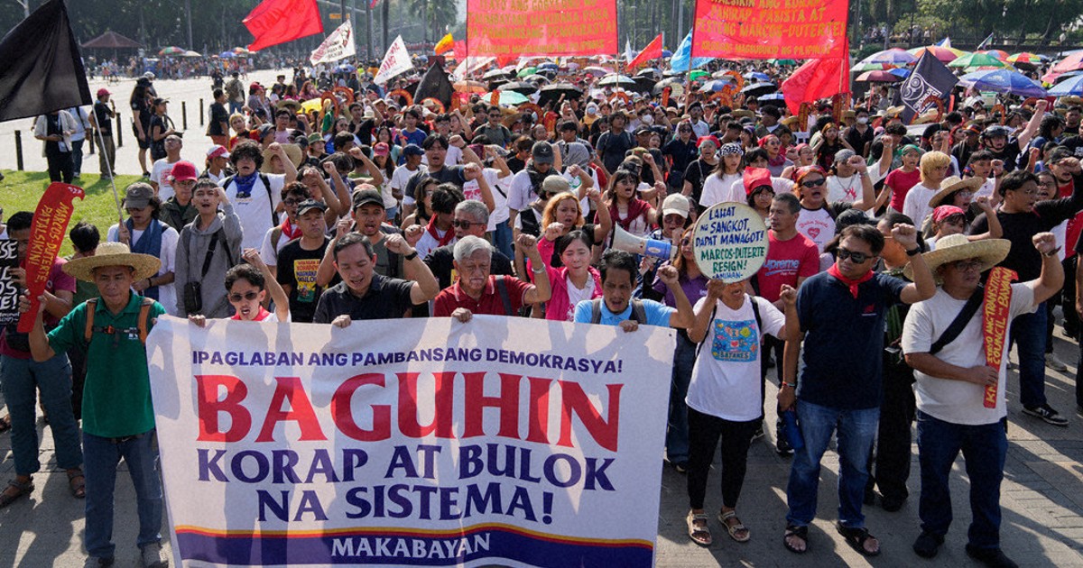 Thousands in Philippines protest corruption and demand return of stolen funds from flood projects