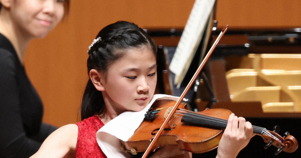 学生音コン・バイオリン小学の部　1位の西江さん「緊張して…」