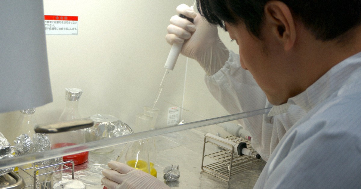 小惑星の砂から「ブドウ糖」を検出　生命支える物質が宇宙に　東北大 | 毎日新聞