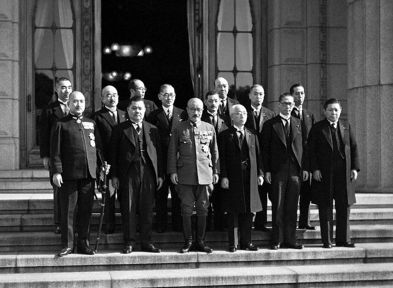 名著を探訪：戦後80年 『昭和天皇独白録』／3 和歌に込めた「戦争回避