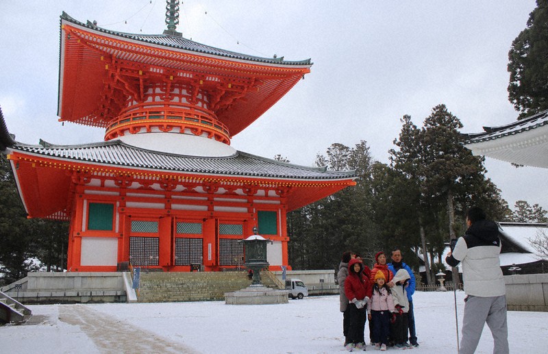聖地、更に清く 金剛峯寺が雪化粧 ／和歌山 | 毎日新聞