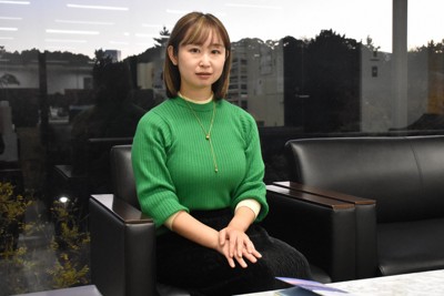 自身の半生を振り返る俳優の石川優実さん＝東京都千代田区で2025年11月28日午後4時42分、西本紗保美撮影