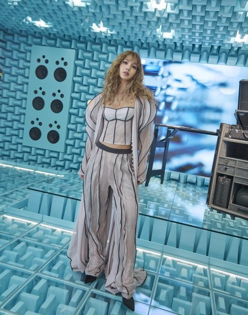 オリコンニュース：リサ、j-hope、フィリックスが来場 「ビジョナリー