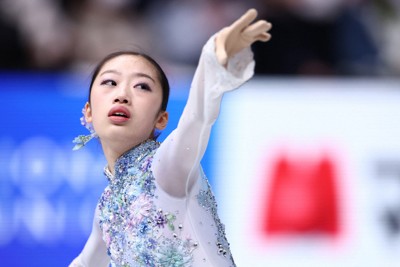 早い者勝ち‼︎フィギュアスケート女子★総額5万円以上♪ 初出場の日本女子3選手の感想は？ ジュニアGPファイナル | 毎日新聞