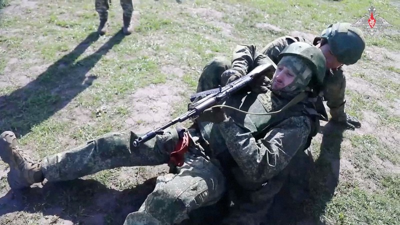 ロシア軍支援の北朝鮮兵、半数近い7000人が死傷か NATO推計 | 毎日新聞