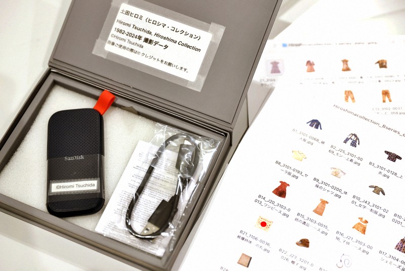 ヒロシマ」撮り続ける写真家 資料400点を原爆資料館に寄贈 | 毎日新聞