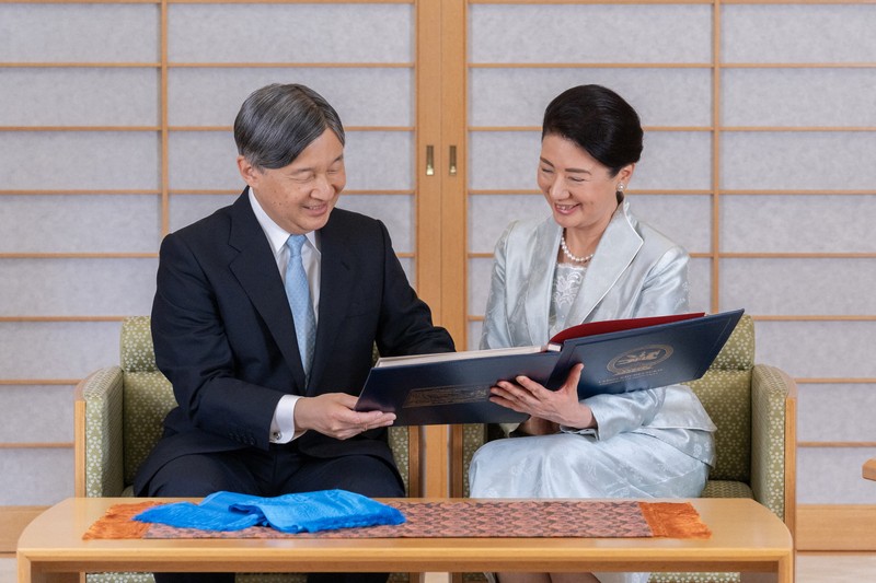 入試問題でたどる 雅子さまの華麗な経歴 もう一度一礼を」雅子さま モンゴルご訪問で天皇陛下に異例の“二度の