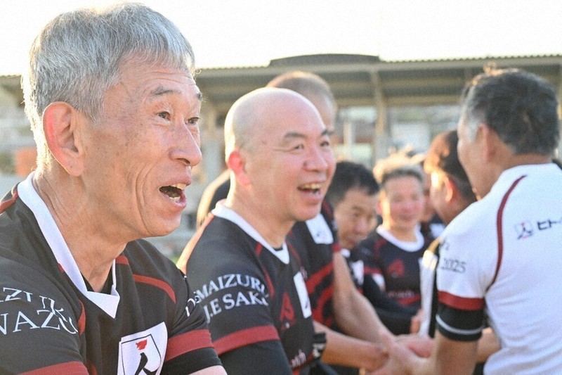 大分舞鶴VS天理 高校ラグビー史の名勝負 還暦戦「ノーサイド」 | 毎日新聞