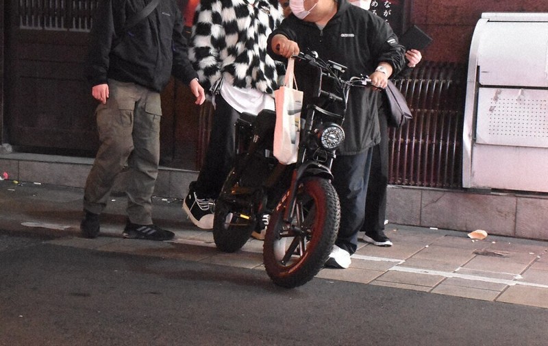 モペット」夜間集中取り締まり 「バイクの一種」認知低く ／大阪