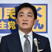 衆院予算委員会での質疑を終え、2025年度補正予算への賛成を表明する国民民主党の玉木雄一郎代表＝国会内で2025年12月10日午後2時47分、平田明浩撮影