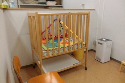 学業と子育ての両立をサポートするため、託児所や保育所を設置する大学もある＝東京都千代田区の上智大学で、同大・石脇珠己撮影