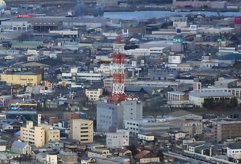 高さ70mの鉄塔倒壊恐れで避難指示 青森・八戸の48世帯に | 毎日新聞