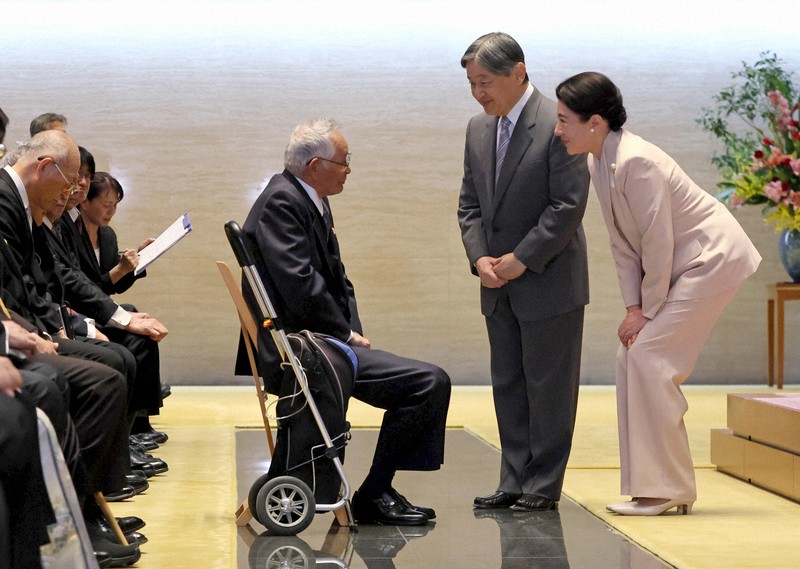 天皇、皇后両陛下、働く障害者らと面会 「うれしく心強く思います