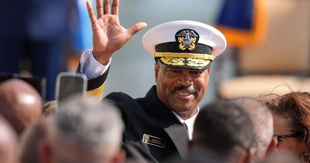 米南方軍の司令官が退任 「麻薬船」対応などで国防長官と対立か | 毎日新聞