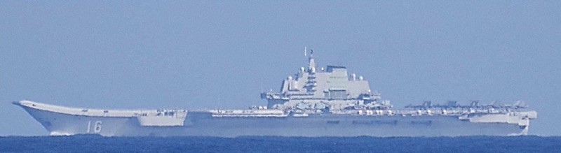 中国空母「遼寧」、艦載機発着260回 宮古海峡を北上し東シナ海へ