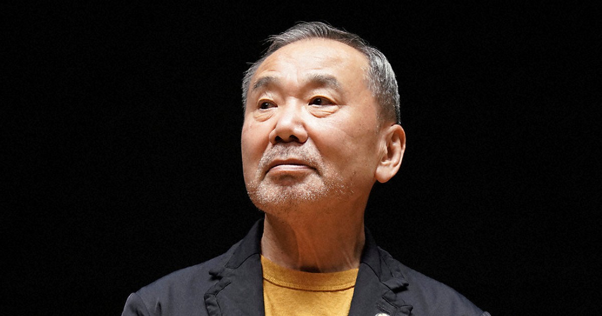 Famed Japanese novelist Murakami receives U.S. award for bilateral ties