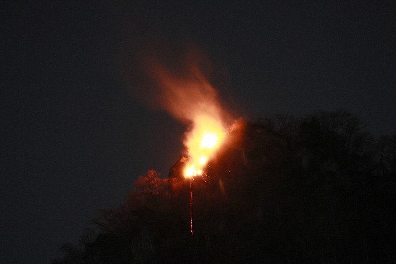 山林火災、鎮圧状態の妙義山 撮影中に火の手確認 [写真特集2/4] | 毎日新聞
