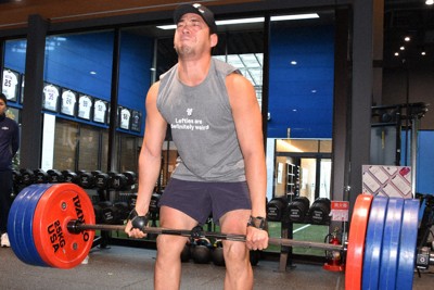 トレーニングをするエンゼルスの菊池雄星投手＝岩手県花巻市で2025年12月13日、山田英之撮影