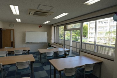 増加する私・国立小中生の不登校　約1万人　遅れる支援体制