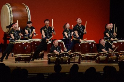 組太鼓一般の部で準優勝した「上州吉井太鼓」＝さいたま市大宮区で2025年12月14日、伊藤直孝撮影