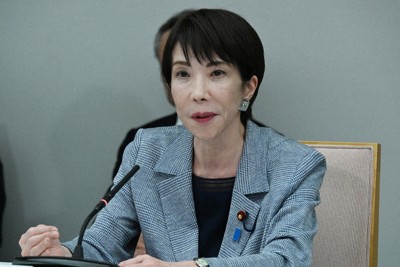 労基法改正、議論仕切り直し　労働時間の規制緩和、首相指示／労働者側、上限引き上げに反発