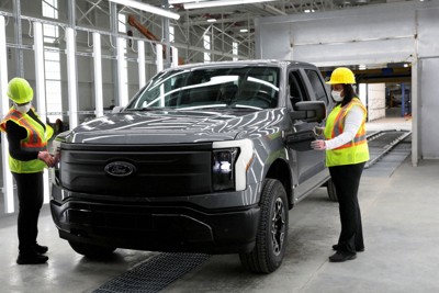 欧米でEVに逆風、ほど遠い「エンジン車ゼロ」　日本企業には追い風