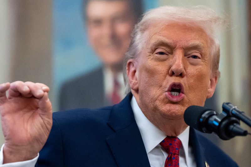 トランプ氏、側近発言を問題視せず 自身評は「独占欲あり依存症的