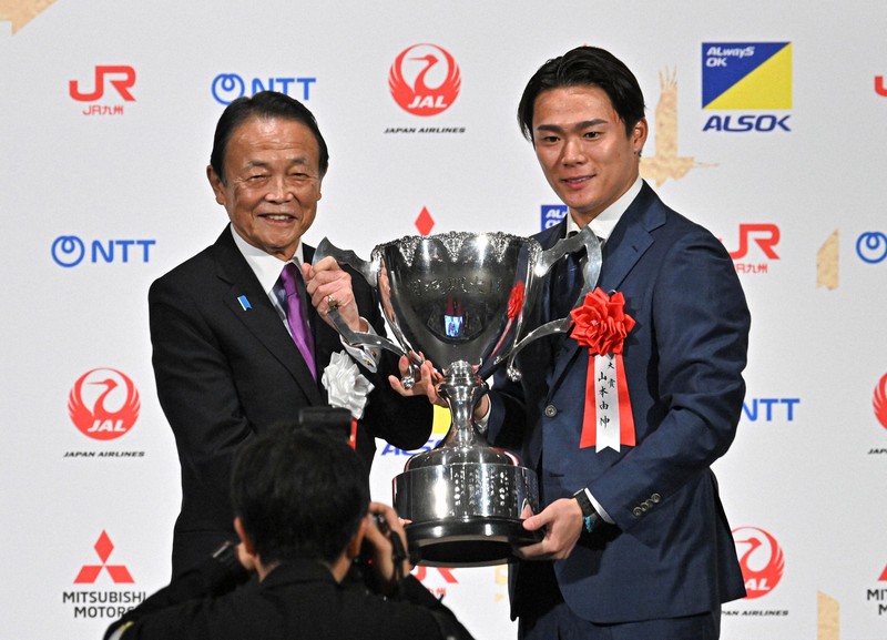 ドジャース山本由伸が初受賞 日本プロスポーツ大賞 [写真特集1/10