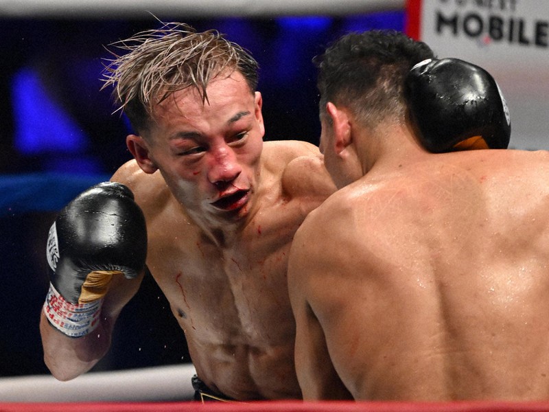 ボクシング douraku1967 ボクシング：ボクシング トリプル世界戦 ひるまぬ堤、防衛／高見陥落