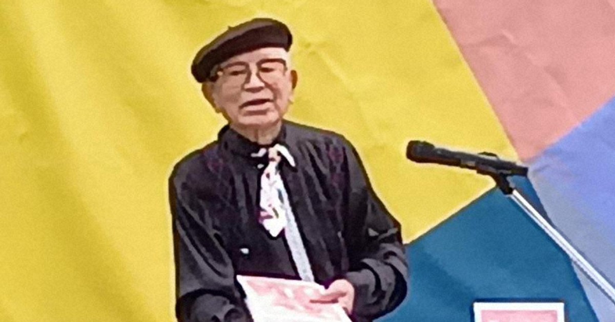 99-year-old magician in Fukuoka still dazzles crowds, aims higher