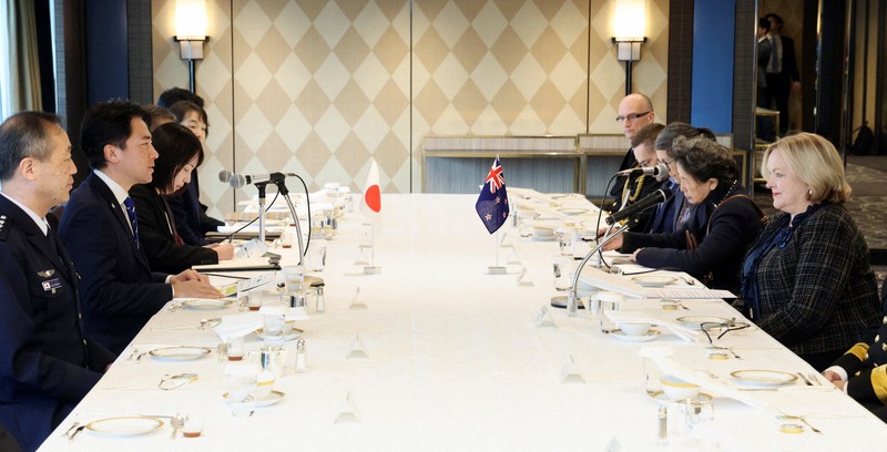 日本とニュージーランドの防衛相が会談 防衛協力強化などで一致 | 毎日新聞