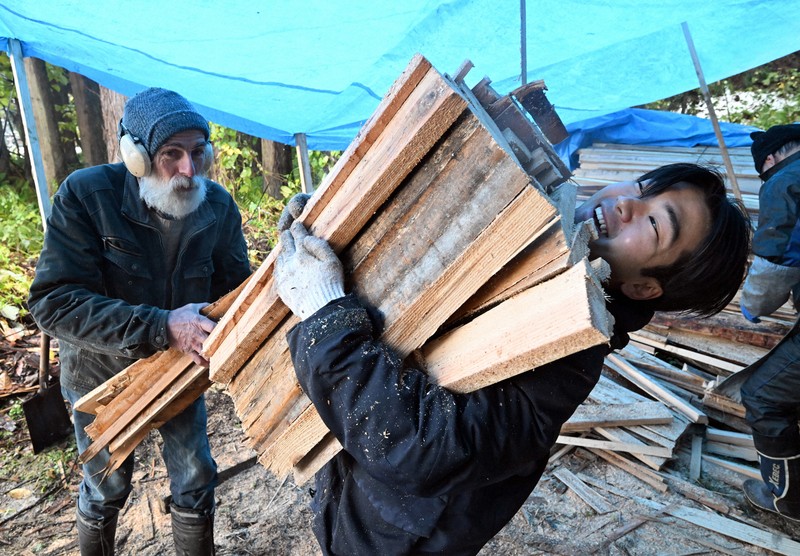山形の土にほれ込み40年 フランス人陶芸家「やりたいことたくさん