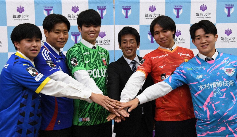 勝利で応える選手に」 筑波大蹴球部 5人Jリーグ入り ／茨城 | 毎日新聞
