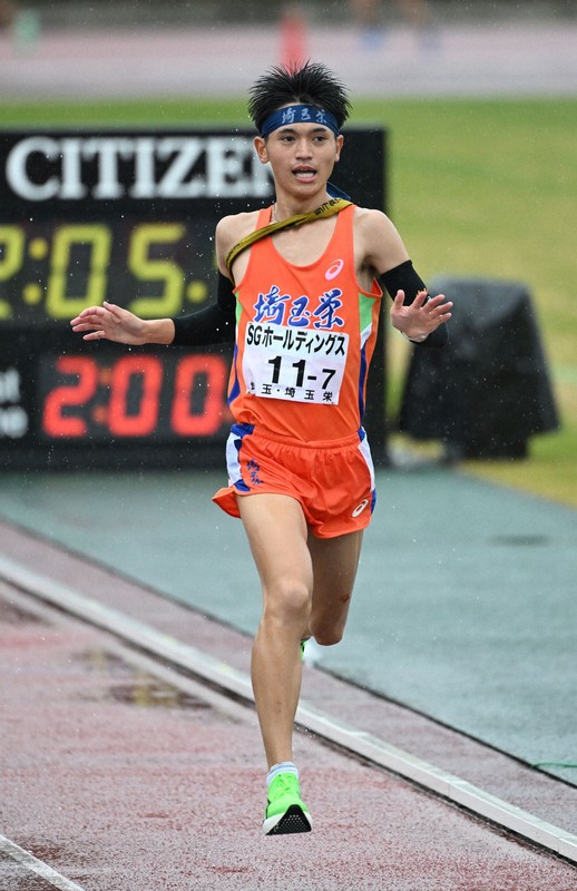 全国高校駅伝2025 男子全チームのフィニッシュ [写真特集1/57] | 毎日新聞