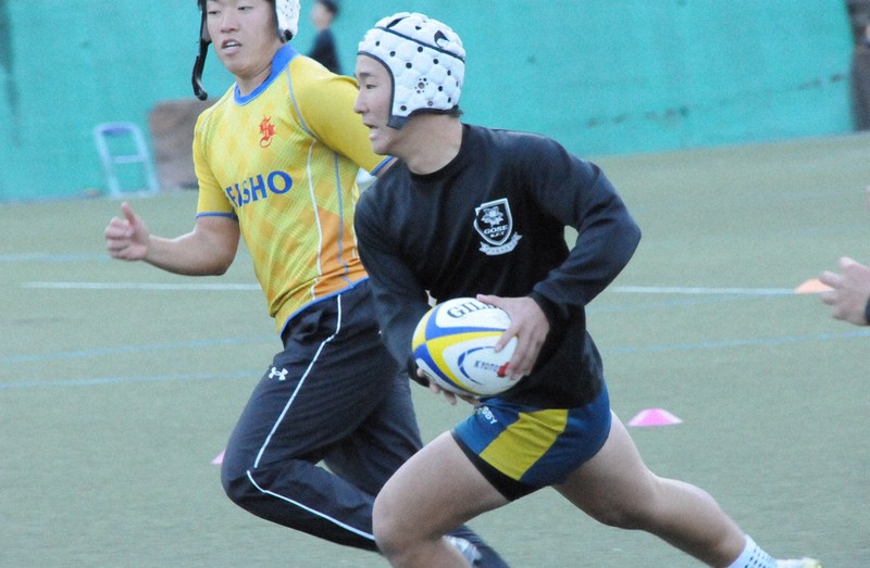 京都成章ラグビー上下セット激レアXLセットアップ 値下げ交渉OK 京都成章「ピラニアタックル」さく裂 ミス誘いノートライに抑える 全国