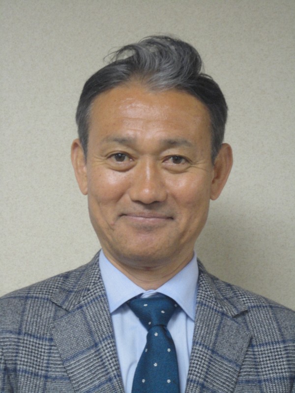 日本陸上競技連盟強化委員会シニアディレクターの高岡寿成さん＝京都市で2025年12月21日、岩壁峻撮影
